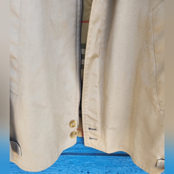 Burberry Authentic jacket - Picture 10 of 11